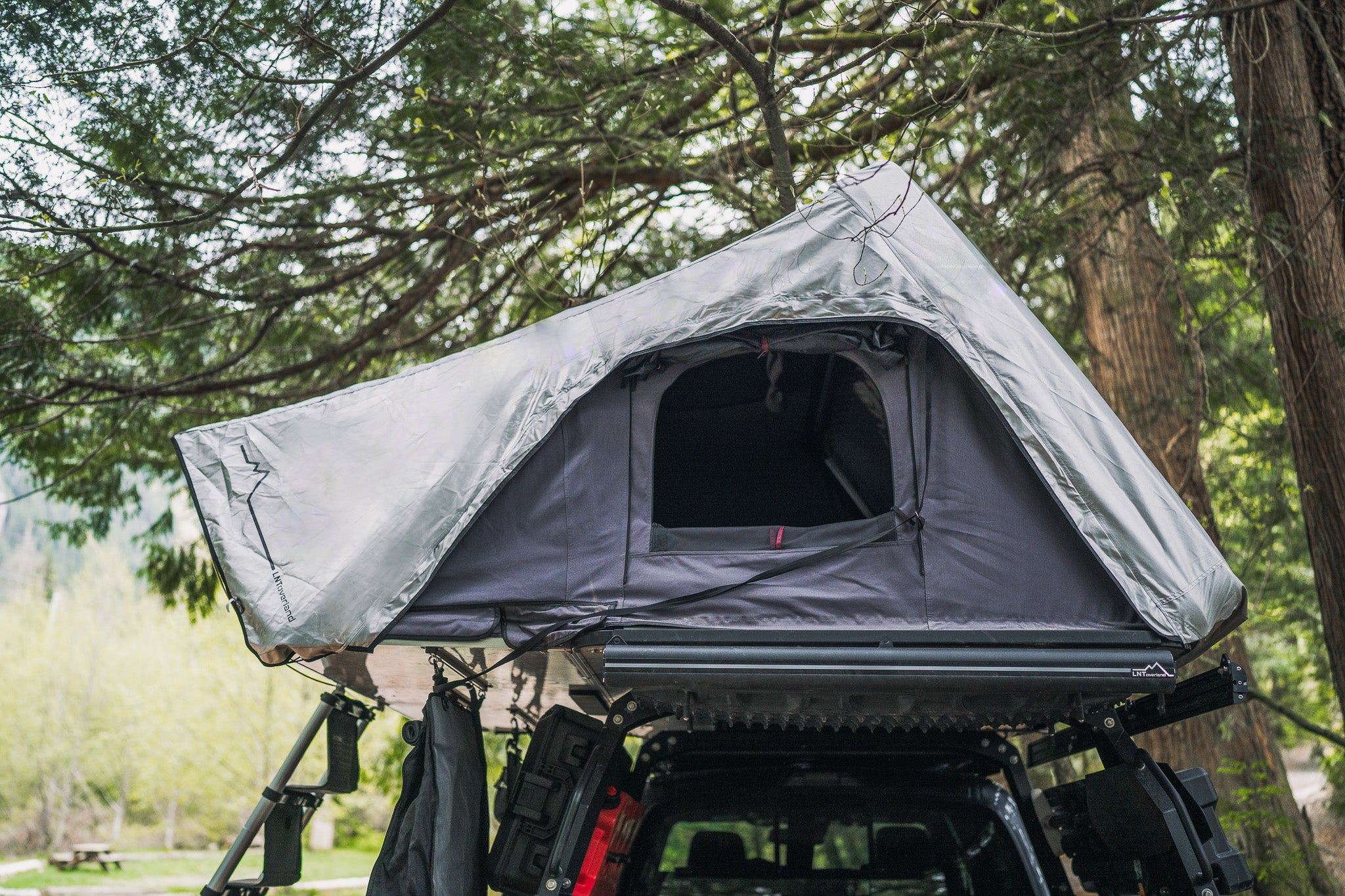 LNT Overland 4S Cover