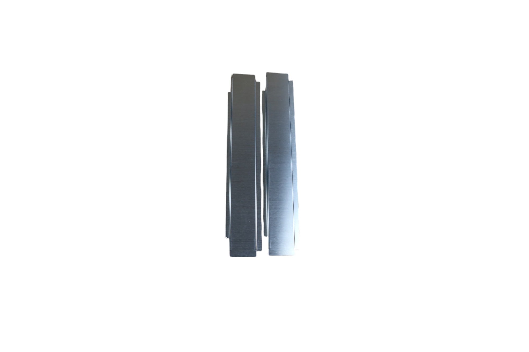 The two-piece inner table set on its own, the part that closes the centre opening.