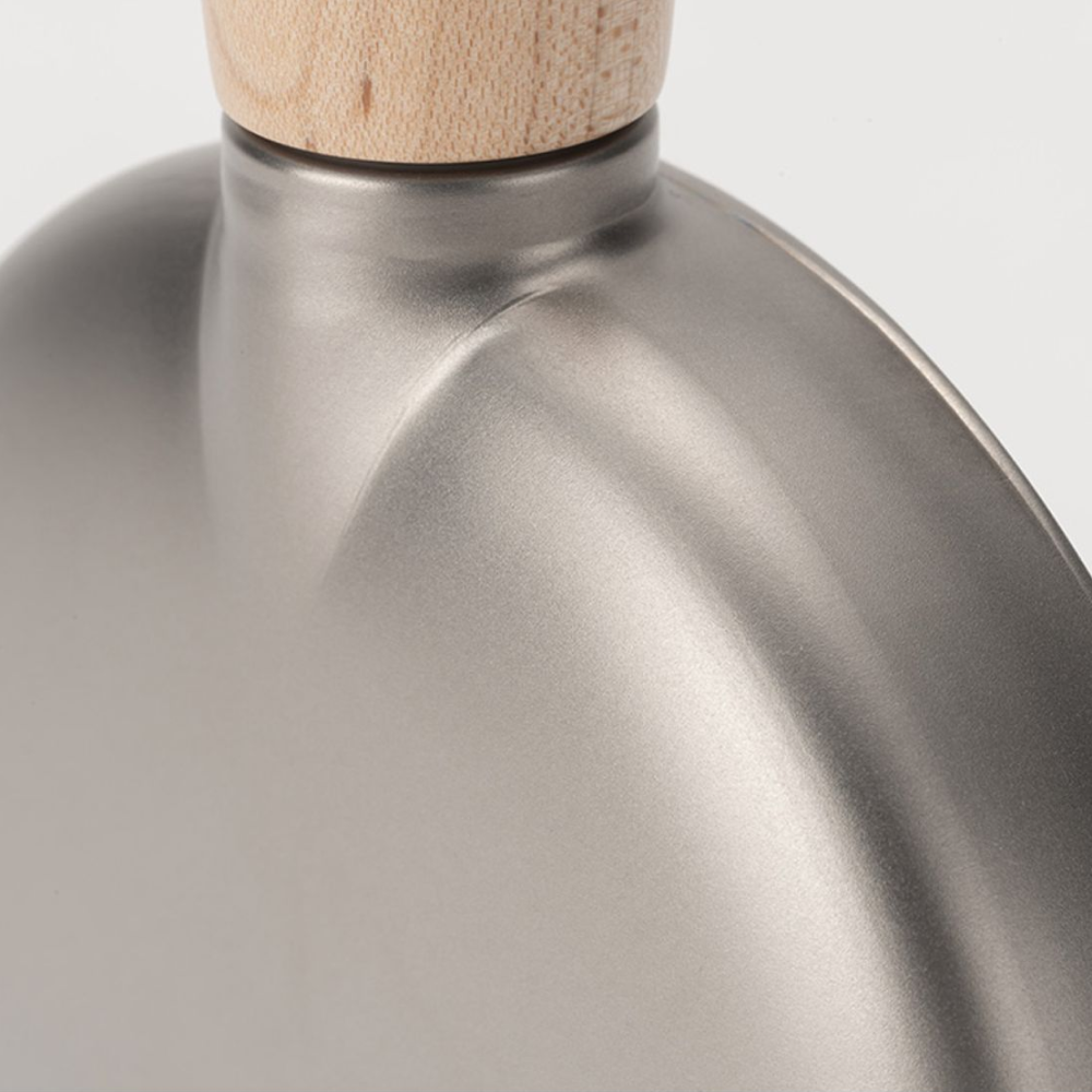 Round Titanium Flask in 150 mL