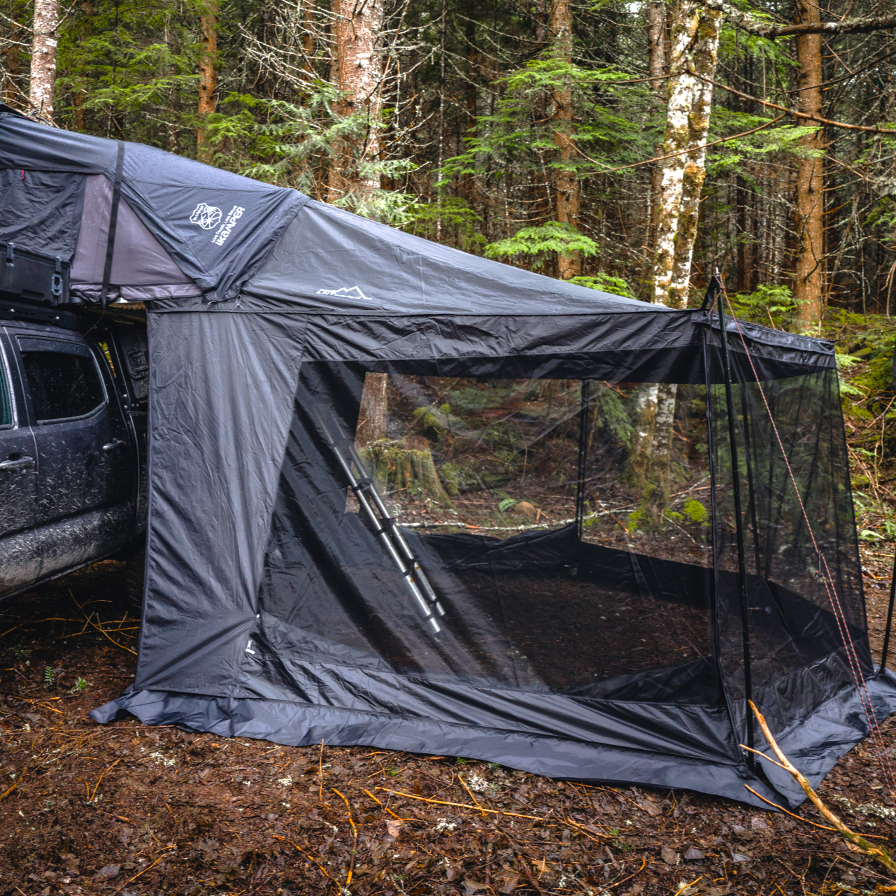 The side view of Awning Mesh Screen and it gives user with 5 side mesh windows.