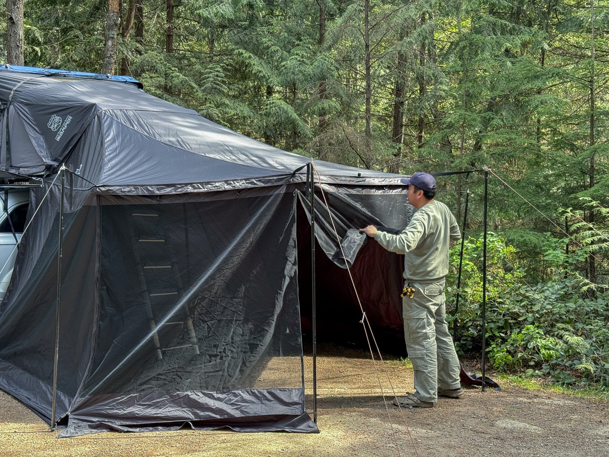 LNT Overland's Awning Mesh Screen for Skycamp has scrollable mesh door.