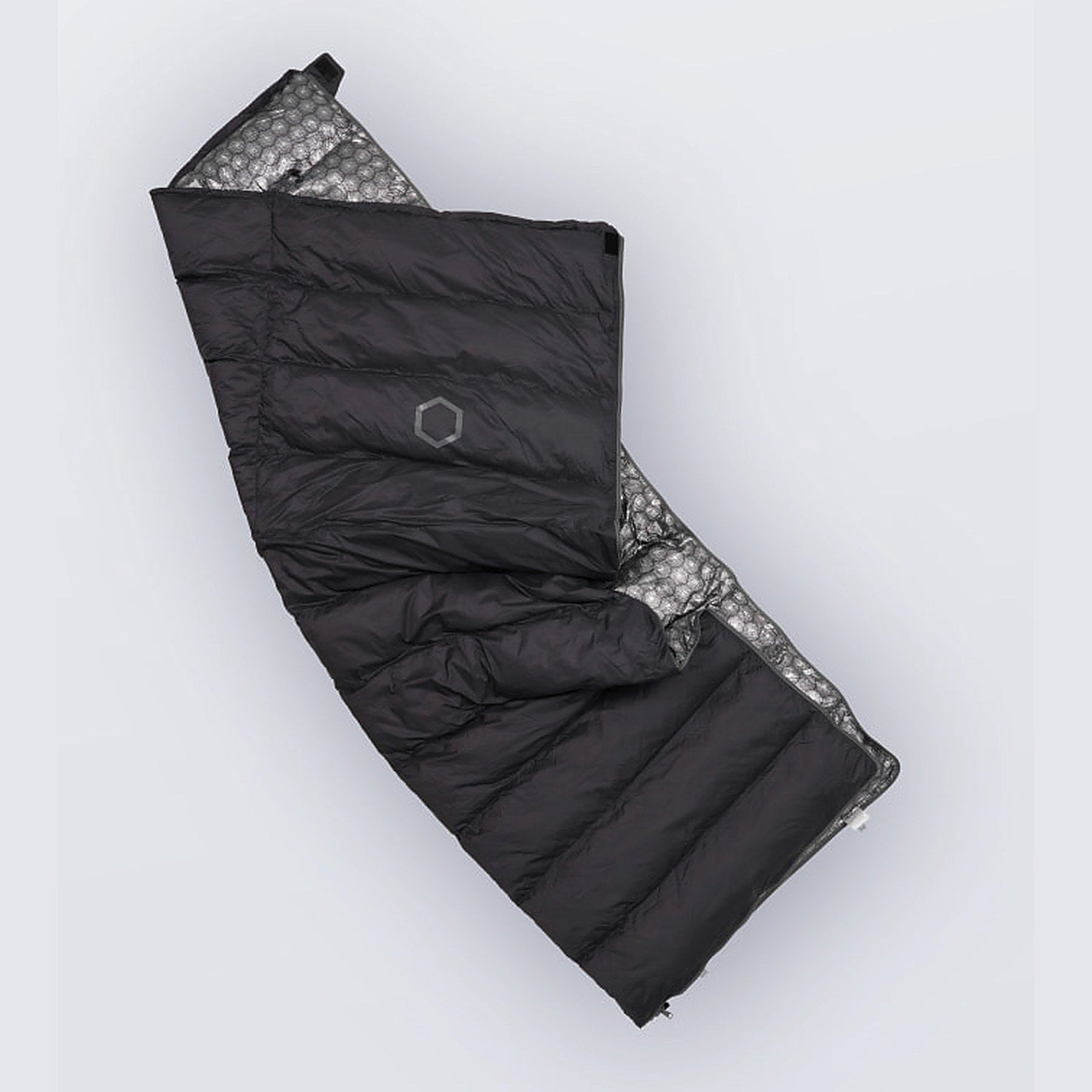 DEOS Eco-Down Camp Comforter 500 — studio detail, charcoal