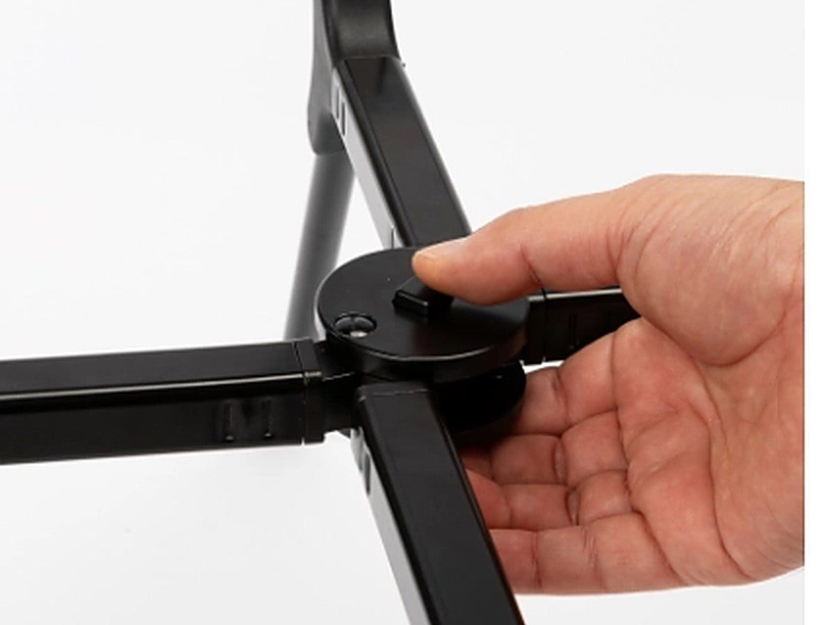 Central X-hub connector of the chair frame