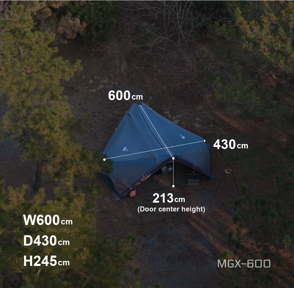 Aerial view of the Super Position MGX-600 set up outdoors with dimensions (600 x 430 cm, 245 cm height)