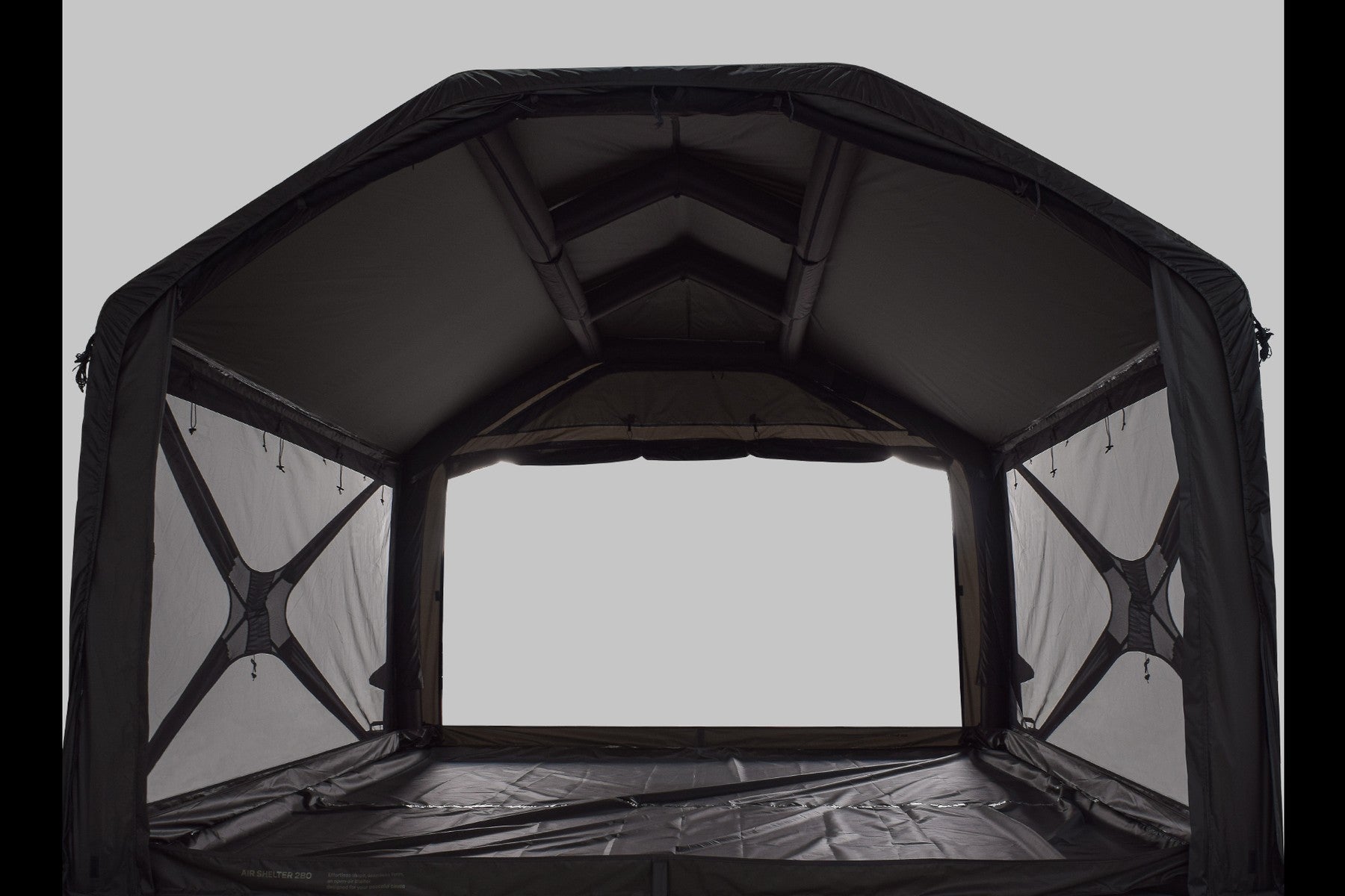 Hybrid X-Pole plus air frame versus pure air shelter wind comparison