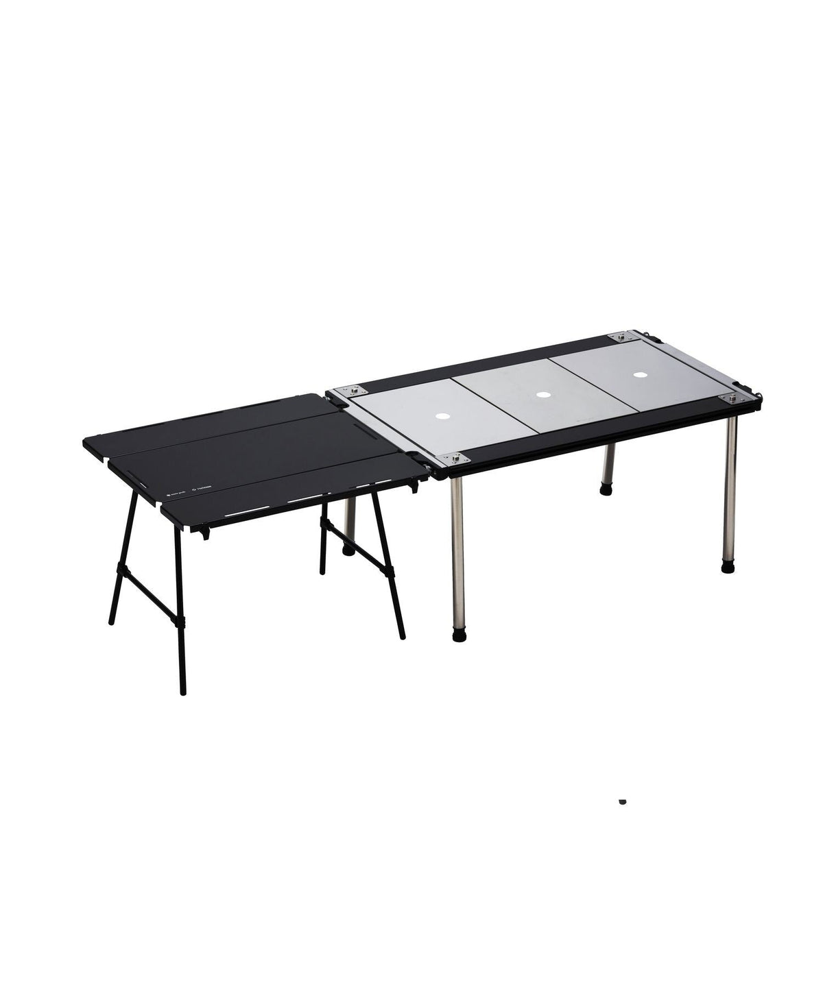 Noga Table, Black, placed in a row with an IGT table