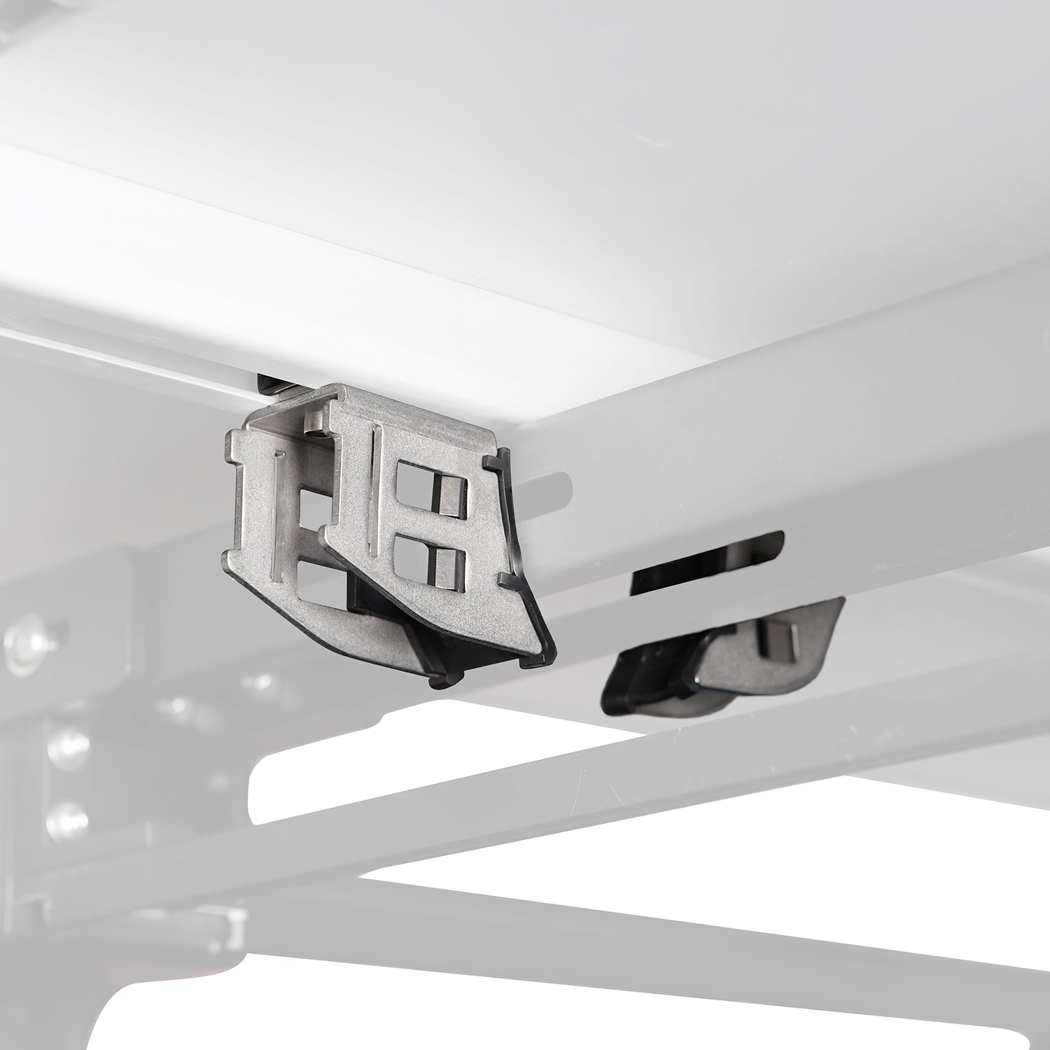 [MOUNTING BRACKET]